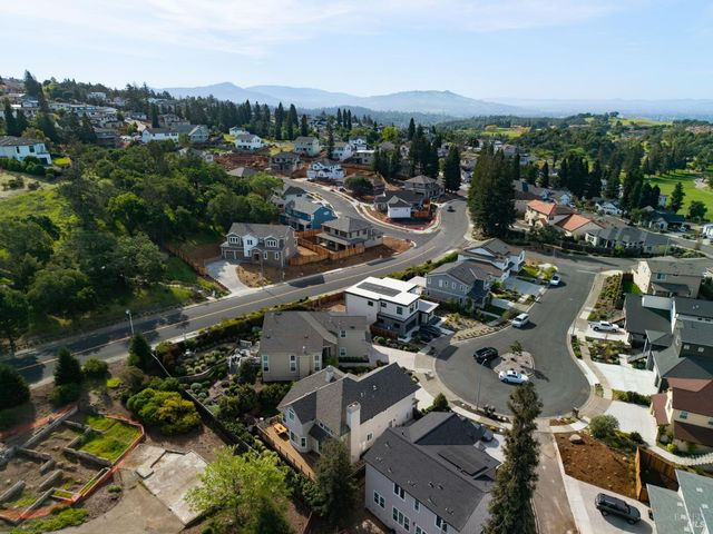 3726 Cannes Pl, Santa Rosa, CA 95403