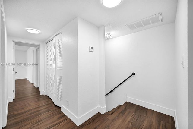 7911 SW 9th St, North Lauderdale, FL 33068