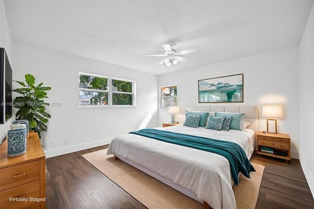 7911 SW 9th St, North Lauderdale, FL 33068