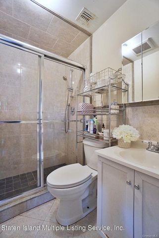 386 Page Avenue, Staten Island, NY 10307