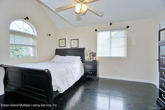 386 Page Avenue, Staten Island, NY 10307