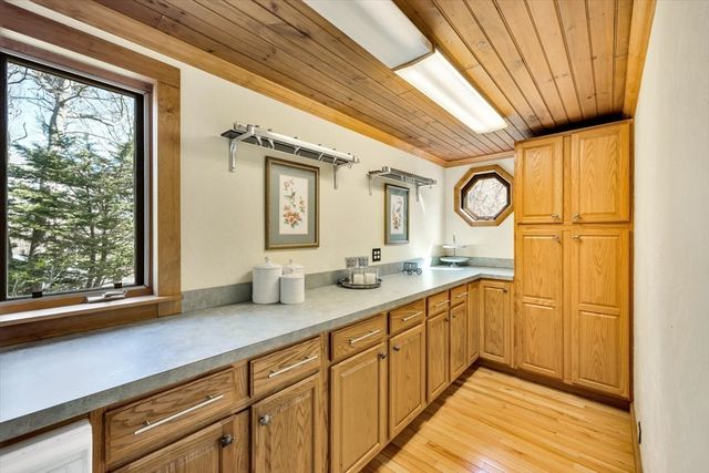 34 Hilltop Dr, Bourne, MA 02561