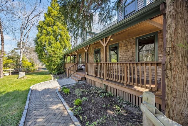 34 Hilltop Dr, Bourne, MA 02561