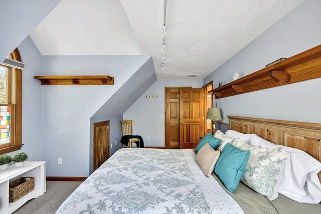 34 Hilltop Dr, Bourne, MA 02561