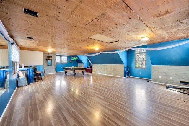 34 Hilltop Dr, Bourne, MA 02561