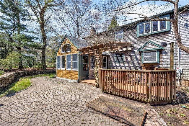 34 Hilltop Dr, Bourne, MA 02561