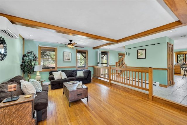 34 Hilltop Dr, Bourne, MA 02561