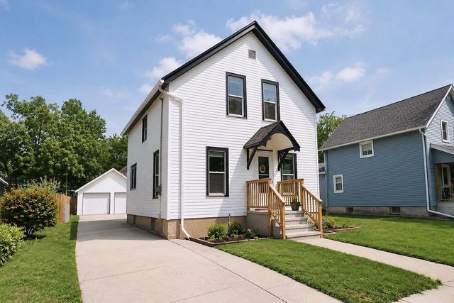 1125 S Hackett Street, Beloit, WI 53511