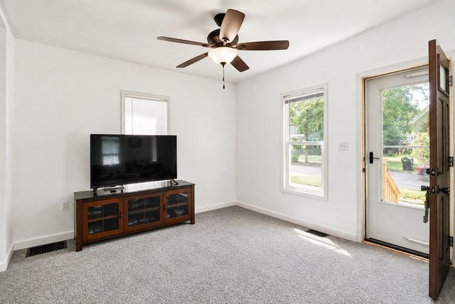 1125 S Hackett Street, Beloit, WI 53511