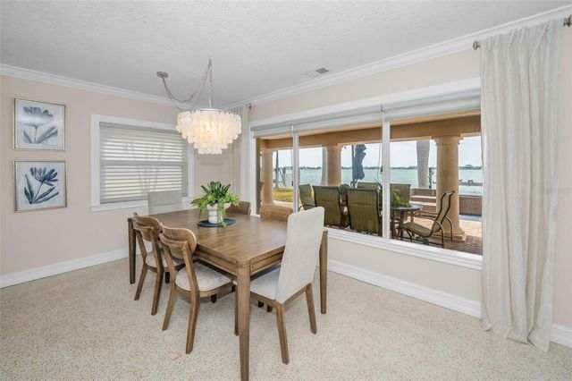 52 N PINE CIRCLE, Belleair, FL 33756