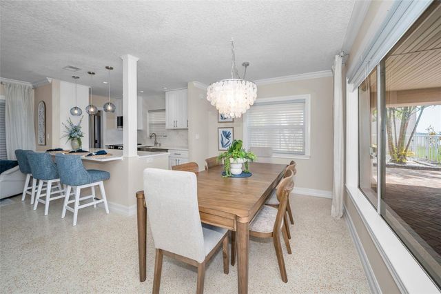 52 N PINE CIRCLE, Belleair, FL 33756