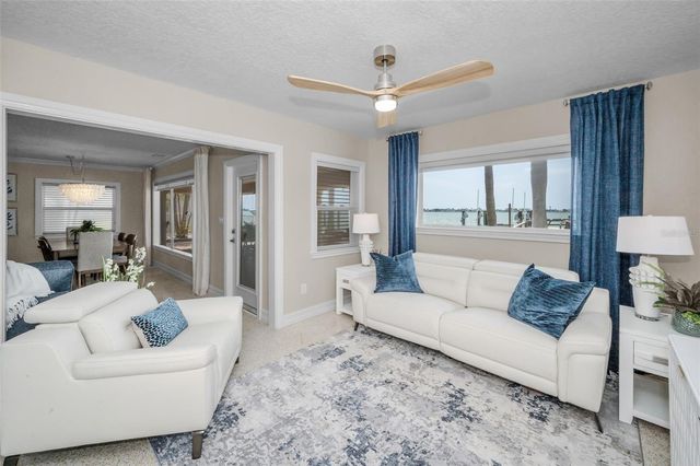 52 N PINE CIRCLE, Belleair, FL 33756