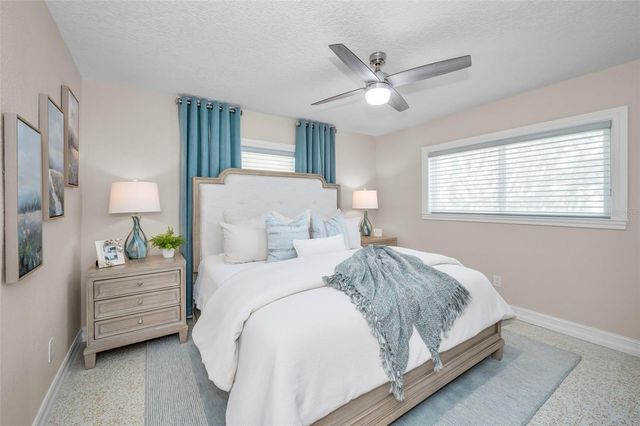 52 N PINE CIRCLE, Belleair, FL 33756