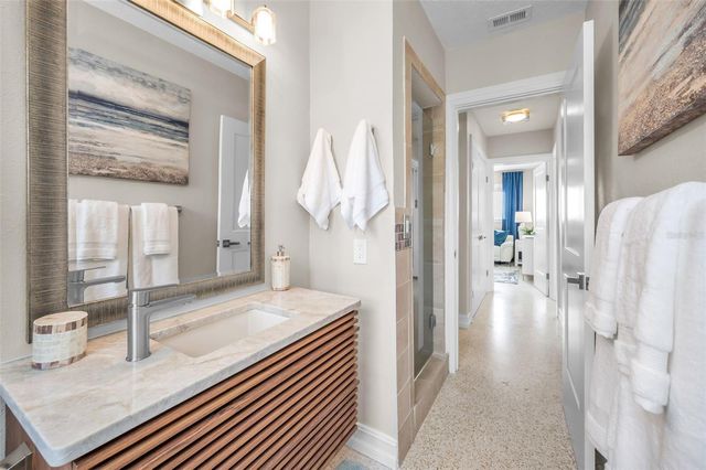 52 N PINE CIRCLE, Belleair, FL 33756