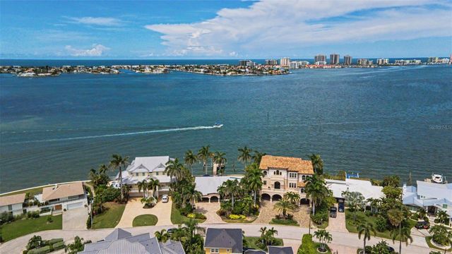 52 N PINE CIRCLE, Belleair, FL 33756