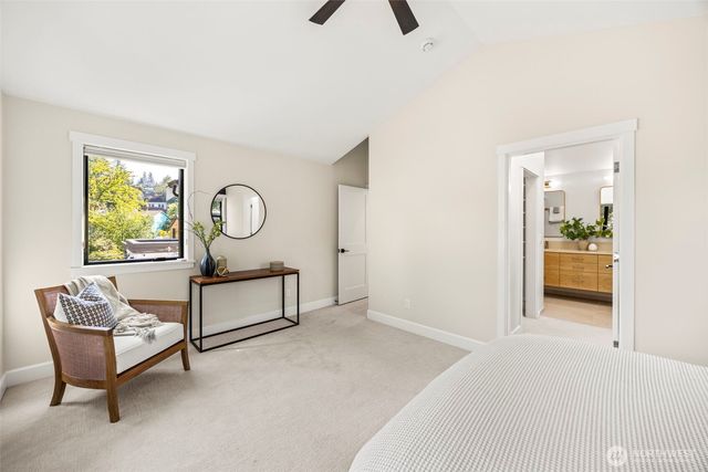 9047 51st Avenue NE, Seattle, WA 98115