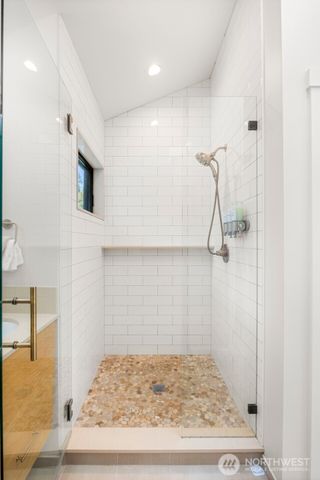9047 51st Avenue NE, Seattle, WA 98115
