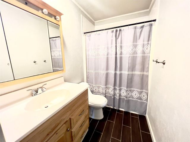 2902 Rayswood Drive, Carrollton, TX 75007