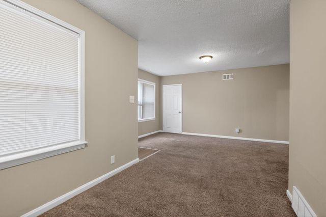 1456 ROLLING HILLS DR, Memphis, TN 38127