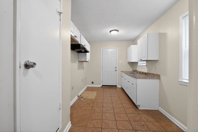 1456 ROLLING HILLS DR, Memphis, TN 38127