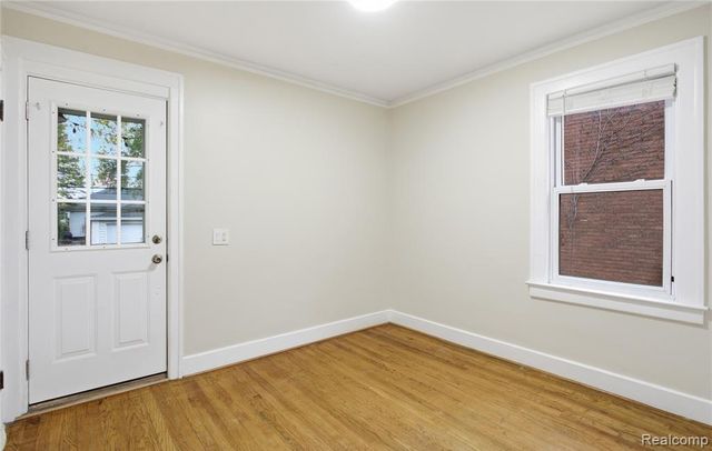 240 E Marshall Street, Fenton, MI 48220