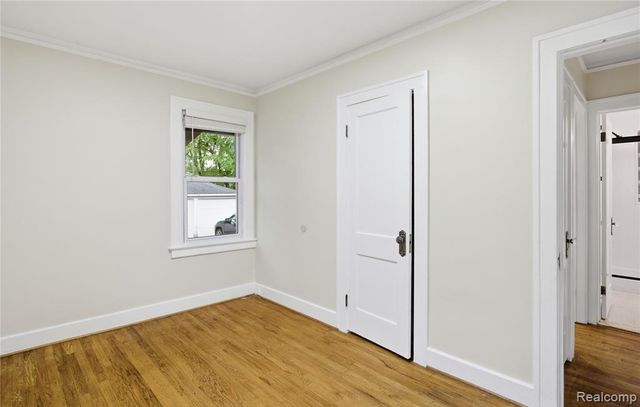 240 E Marshall Street, Fenton, MI 48220