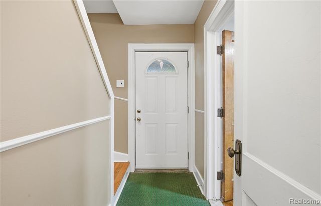 240 E Marshall Street, Fenton, MI 48220