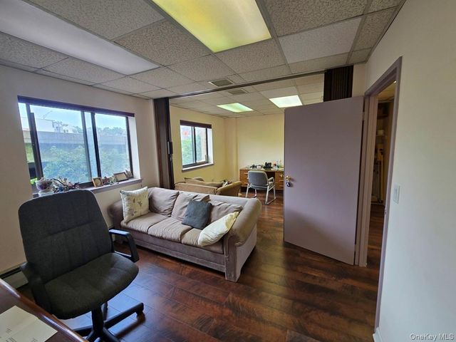 92- 29 Queens Boulevard 2E & 2 G, Rego Park, NY 11374