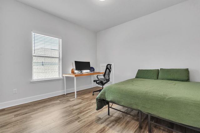 113 Lenera DR, Liberty Hill, TX 78642