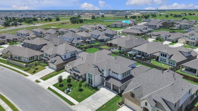 113 Lenera DR, Liberty Hill, TX 78642