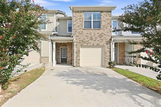 6220 Trickle Bend, Atlanta, GA 30349
