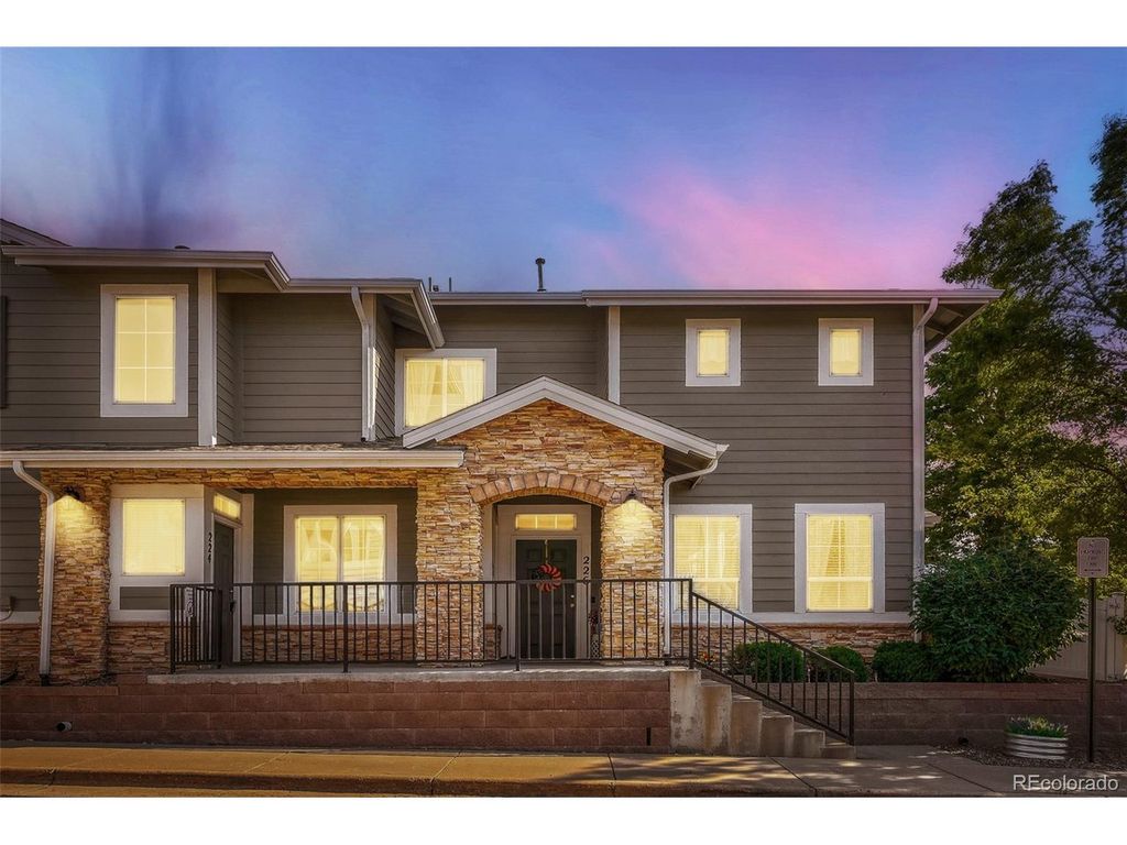 226 Whitehaven Cir, Littleton, CO 80129
