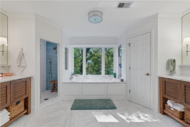 23 Vista Woods SE Lane, Cartersville, GA 30120