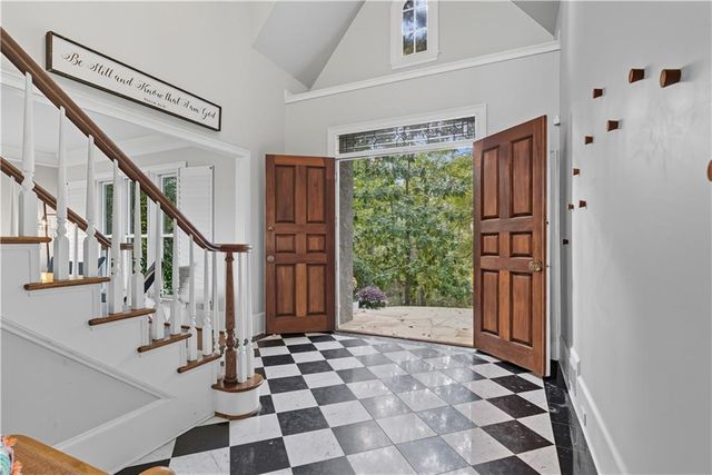 23 Vista Woods SE Lane, Cartersville, GA 30120