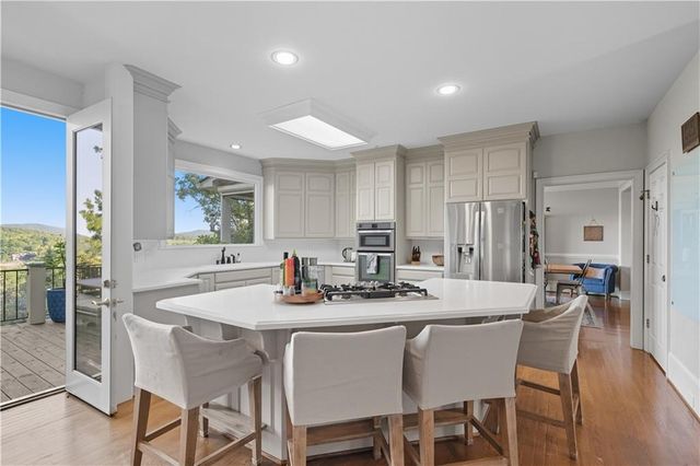 23 Vista Woods SE Lane, Cartersville, GA 30120