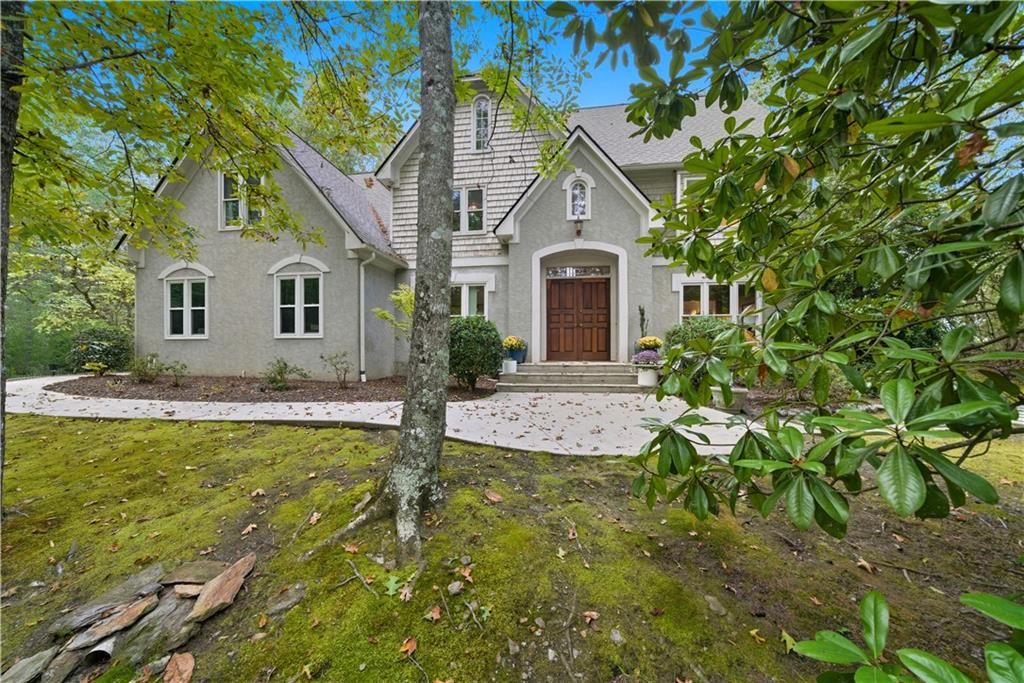 23 Vista Woods SE Lane, Cartersville, GA 30120