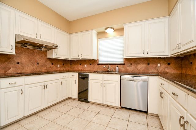 3002 Montford Court, Sugar Land, TX 77478