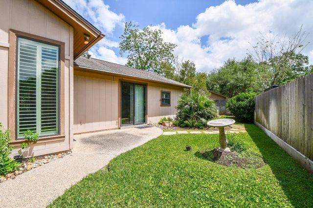 3002 Montford Court, Sugar Land, TX 77478