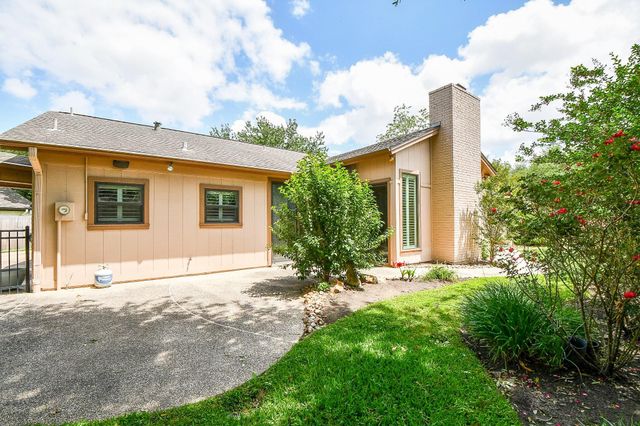 3002 Montford Court, Sugar Land, TX 77478