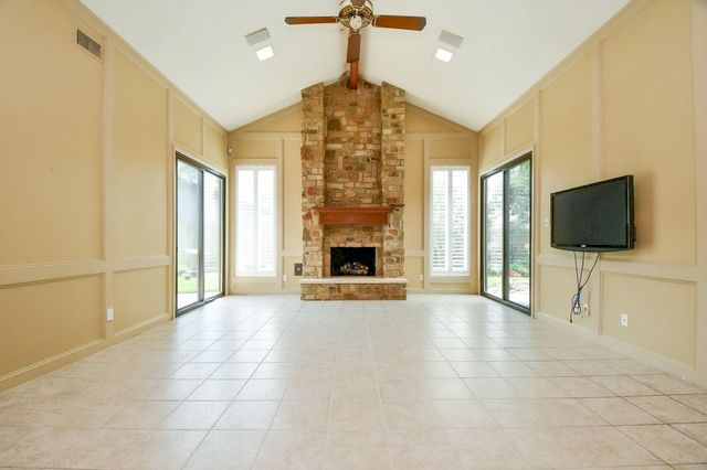 3002 Montford Court, Sugar Land, TX 77478