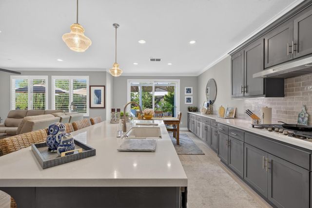 1837 Azalea St, Lodi, CA 95242