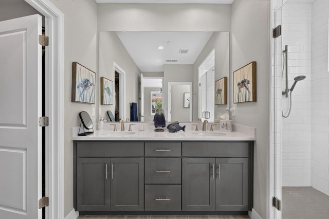 1837 Azalea St, Lodi, CA 95242