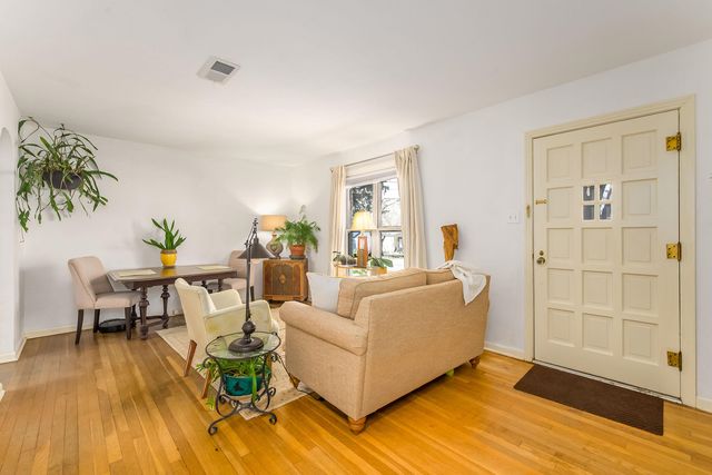 1335 W Olive, El Dorado, KS 67042