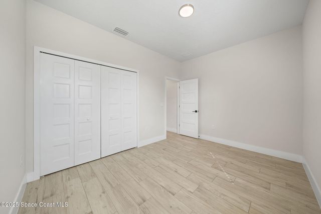 434 Borraclough Avenue NW, Palm Bay, FL 32907