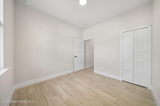 434 Borraclough Avenue NW, Palm Bay, FL 32907