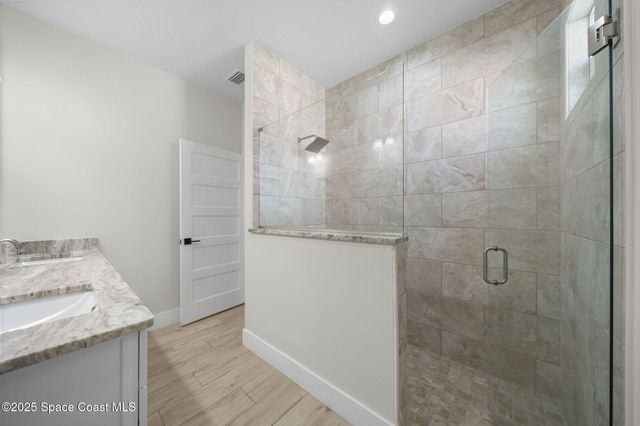434 Borraclough Avenue NW, Palm Bay, FL 32907