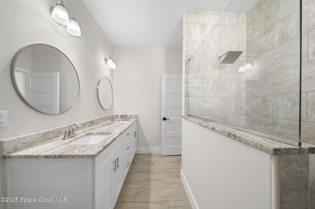 434 Borraclough Avenue NW, Palm Bay, FL 32907
