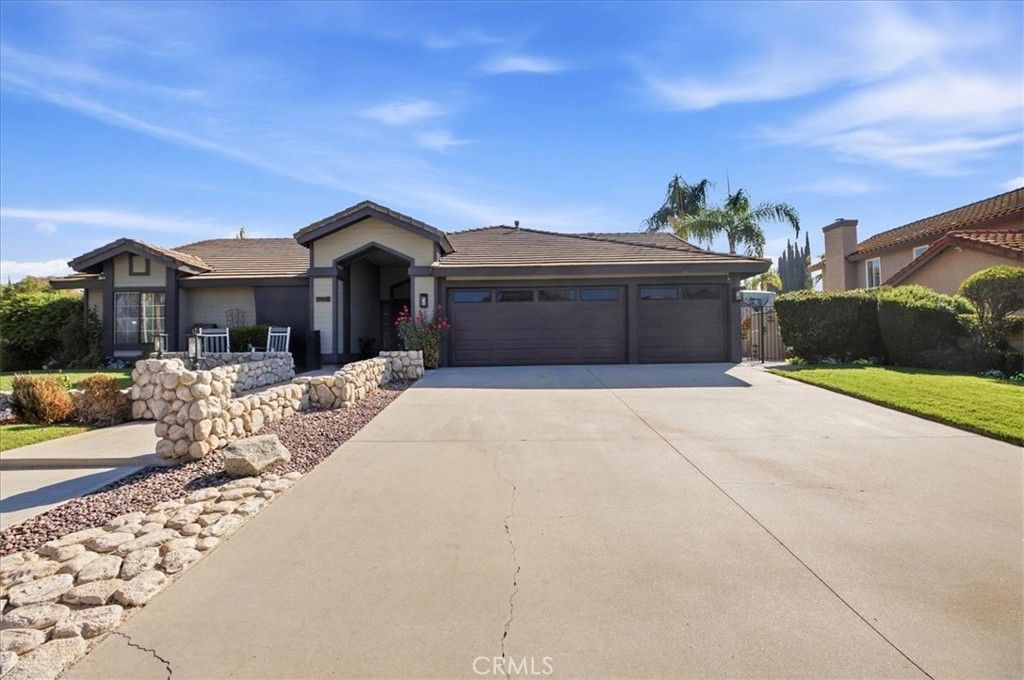 7008 Wood, Riverside, CA 92506 — photo 2