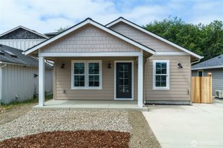 117 7th Street SW, Long Beach, WA 98631