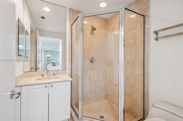 747 Crandon Blvd PH10, Key Biscayne, FL 33149